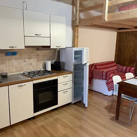 아파트 Piazzetta Del Forno Grazioso Bilocale Ad 아세르기
